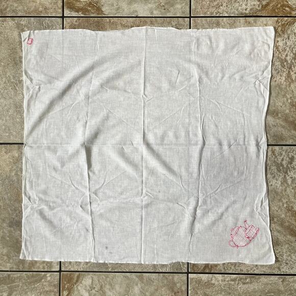 Vintage White Linen Tea Towel Red Embroidered Teapot Cup 1950s Kitchen Decor - Picture 5 of 9